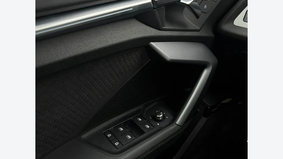 AUDI S3 -