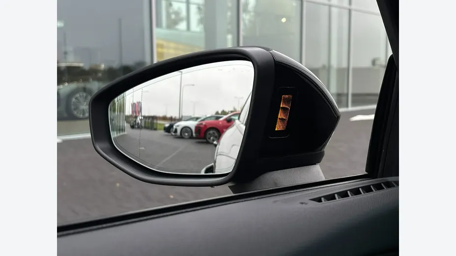 AUDI S3 -