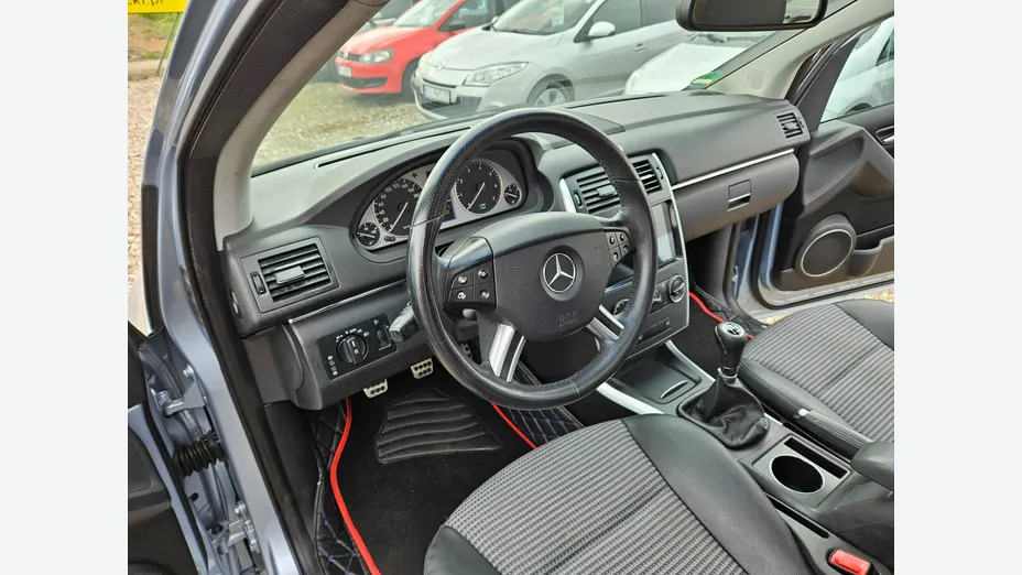 MERCEDES-BENZ B Klasa -