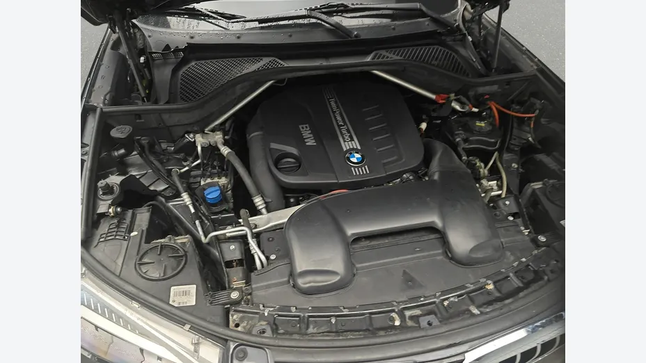 BMW X6 -