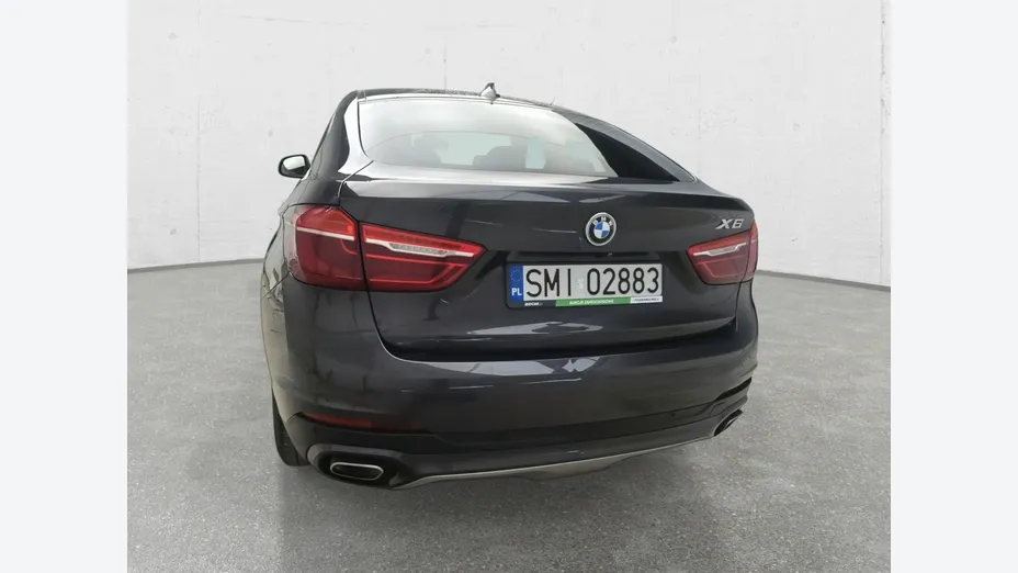 BMW X6 -