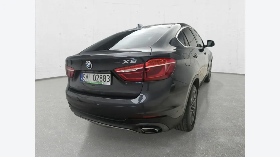 BMW X6 -