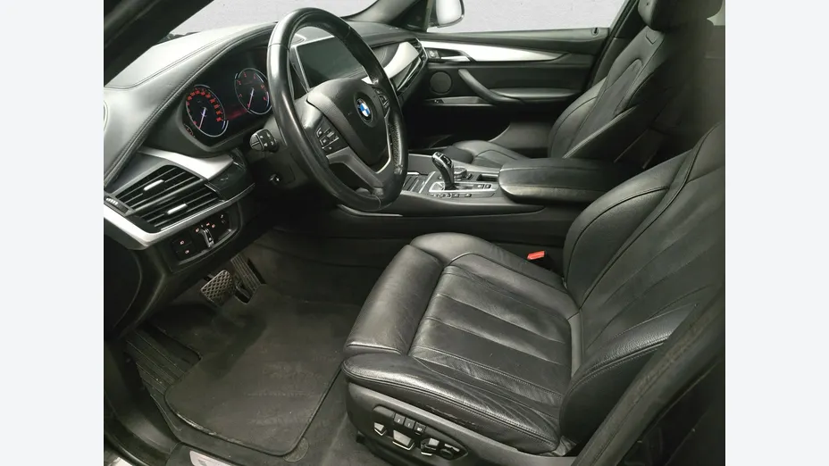 BMW X6 -