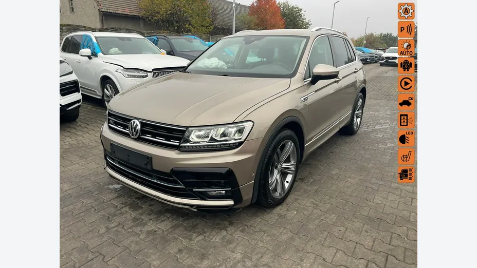 VOLKSWAGEN Tiguan -