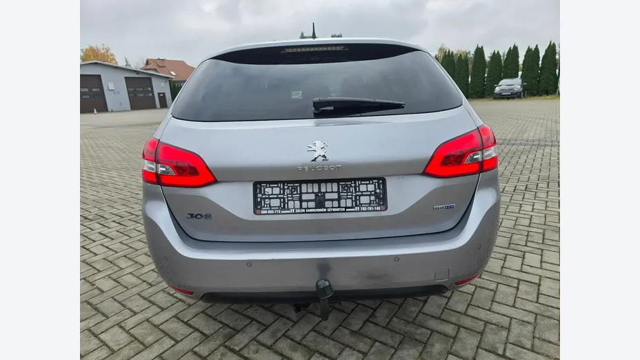PEUGEOT 308 -