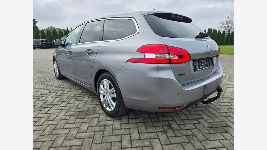 PEUGEOT 308 -