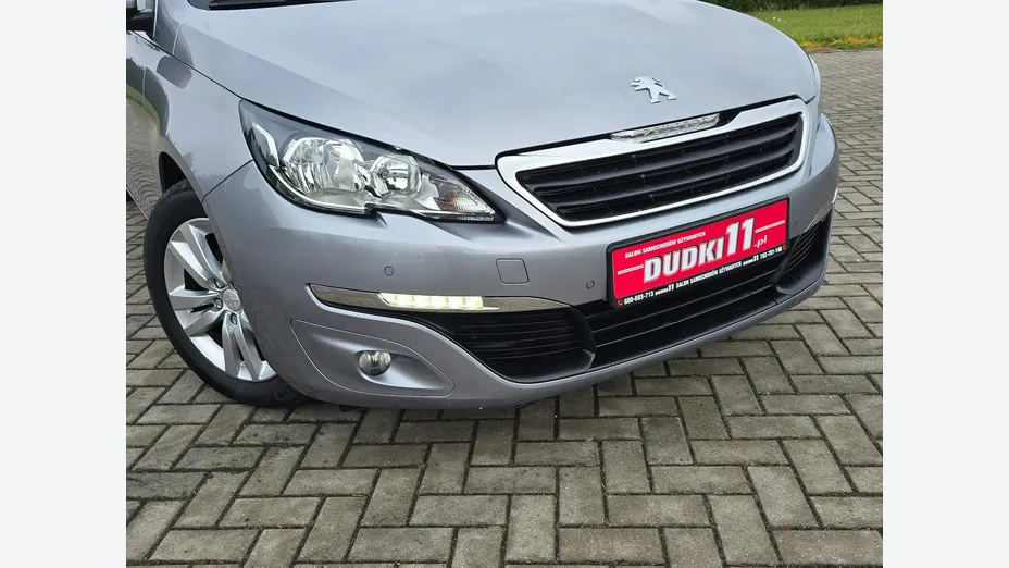 PEUGEOT 308 -