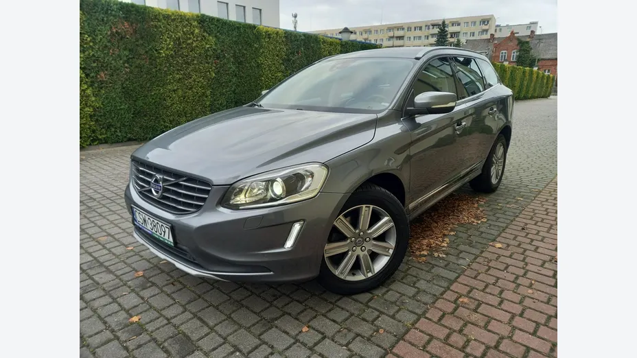 VOLVO XC60 -
