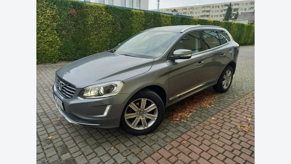 VOLVO XC60 -