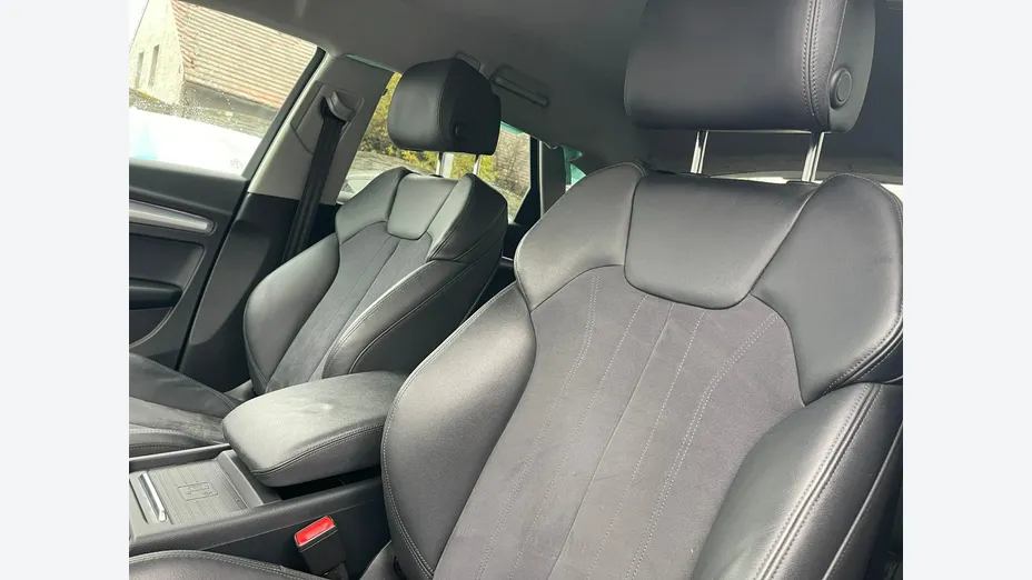 AUDI Q5 -