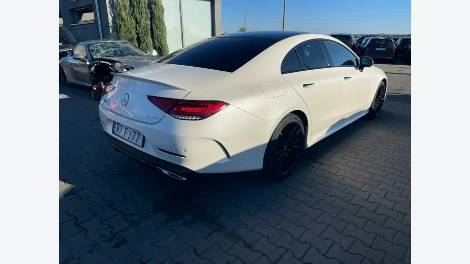 MERCEDES-BENZ CLS -