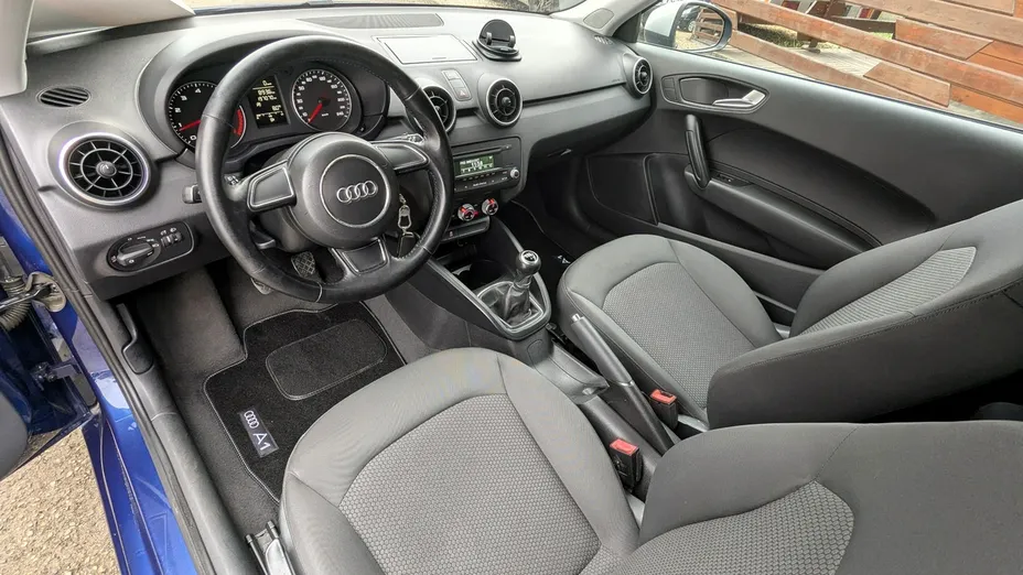 AUDI A1 -
