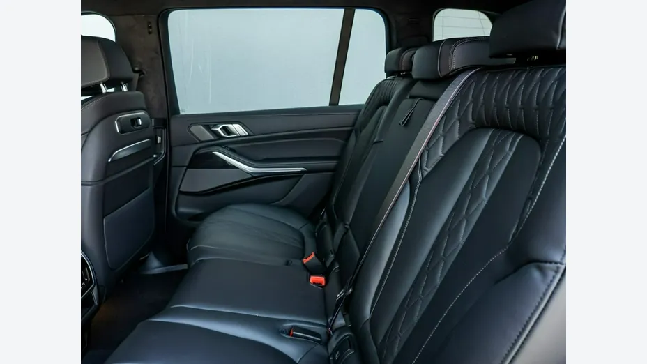 BMW X7 -