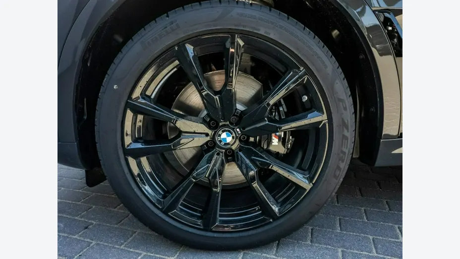 BMW X7 -