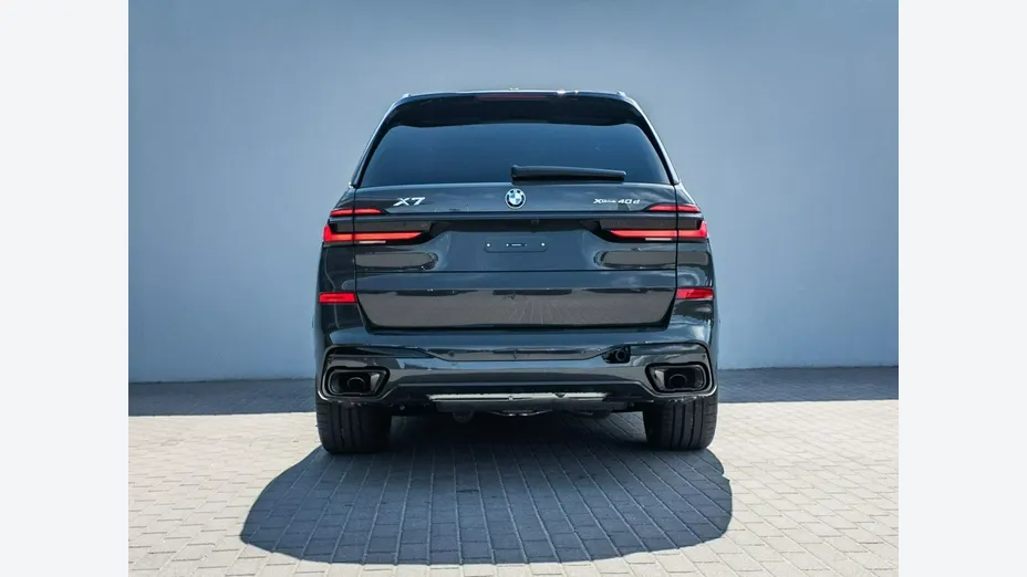 BMW X7 -