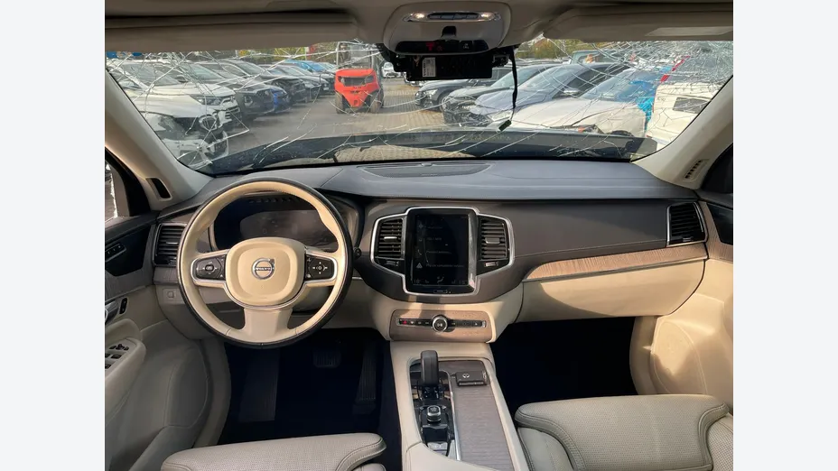 VOLVO XC90 -