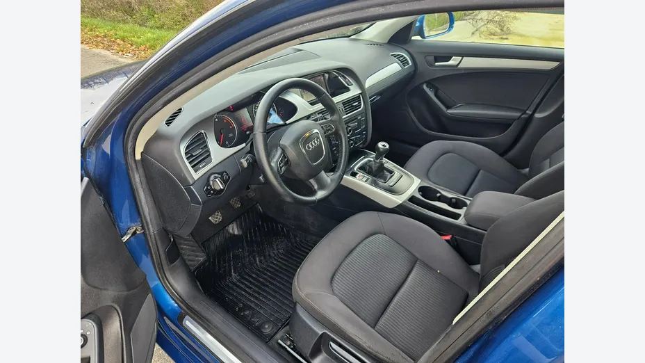 AUDI A4 Avant -