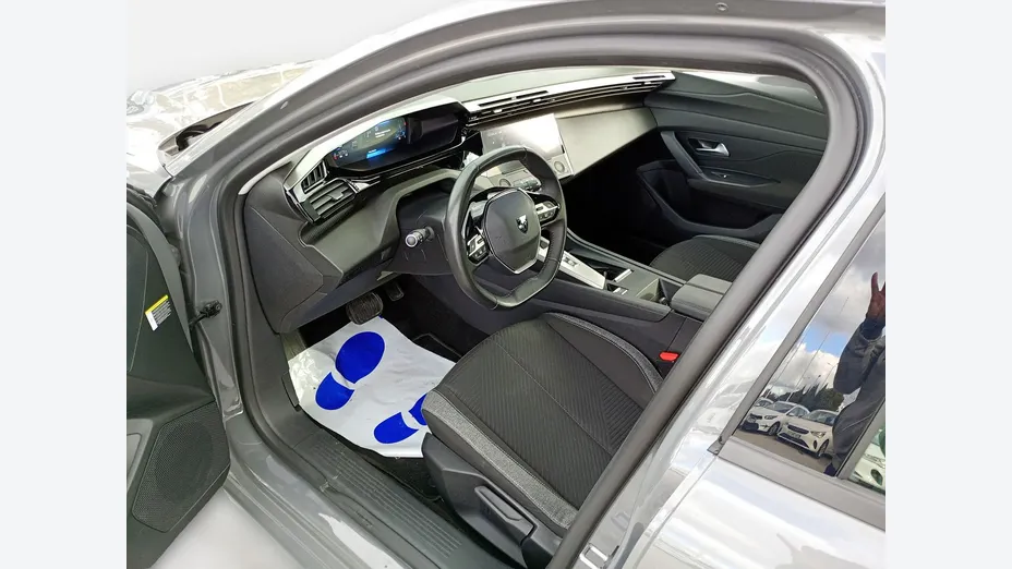 PEUGEOT 308 -