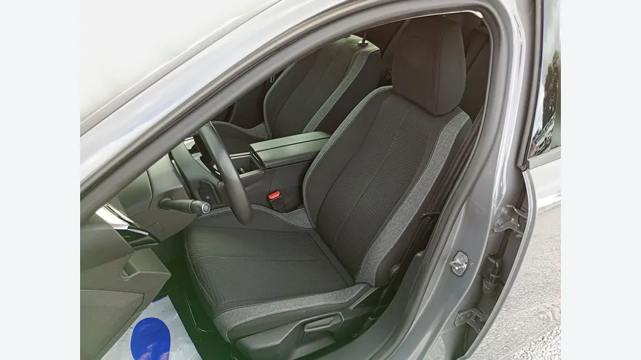 PEUGEOT 308 -