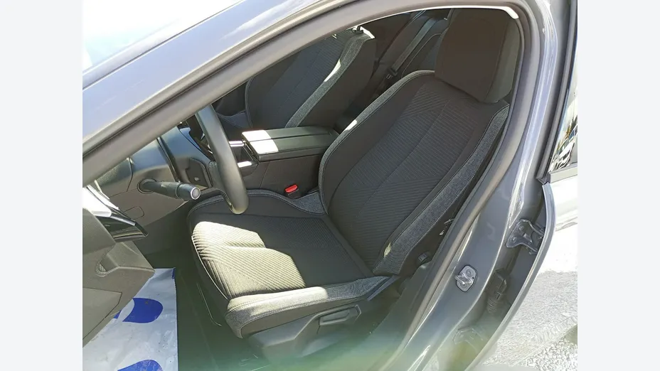 PEUGEOT 308 -