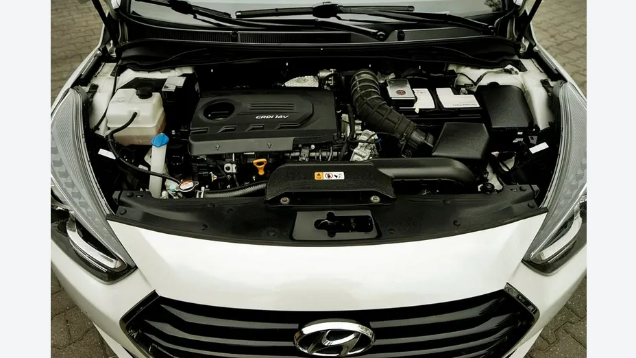 HYUNDAI i40 -
