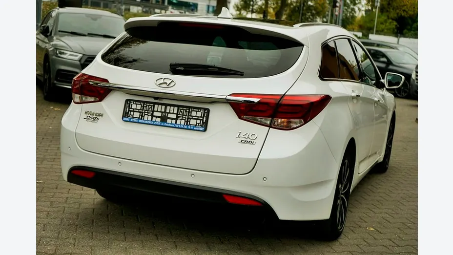 HYUNDAI i40 -