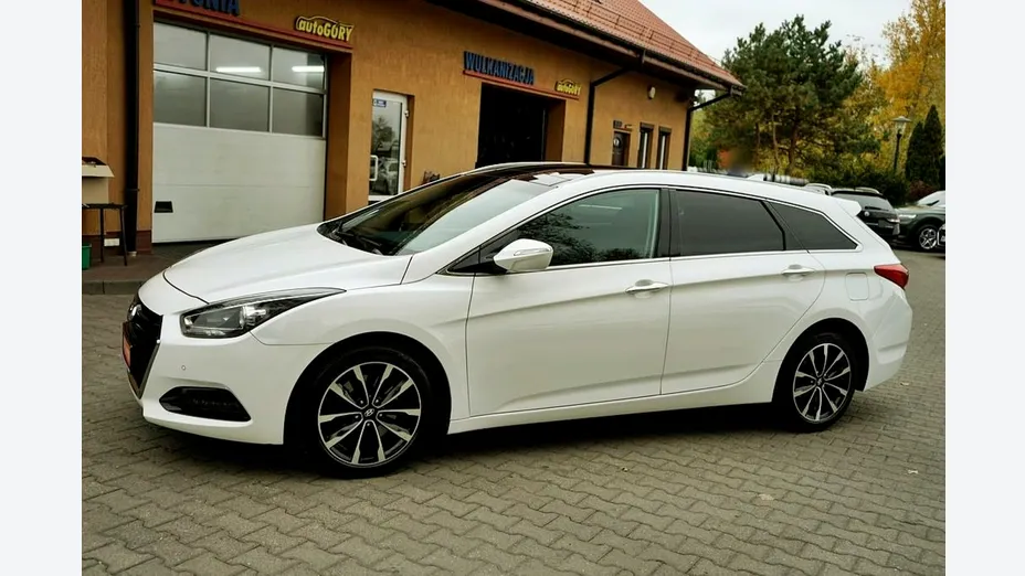 HYUNDAI i40 -