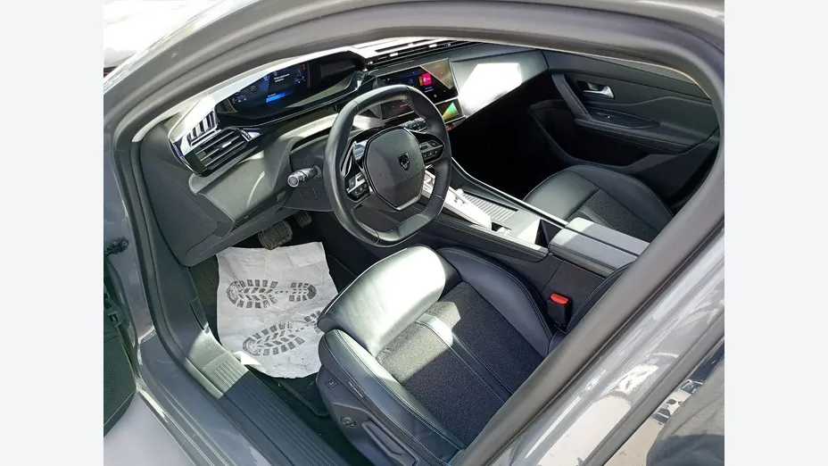 PEUGEOT 308 -