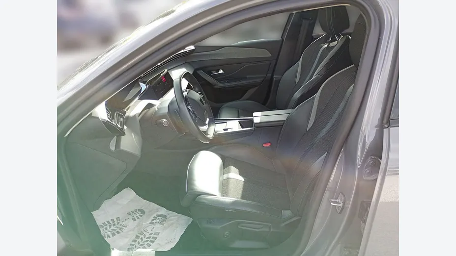 PEUGEOT 308 -