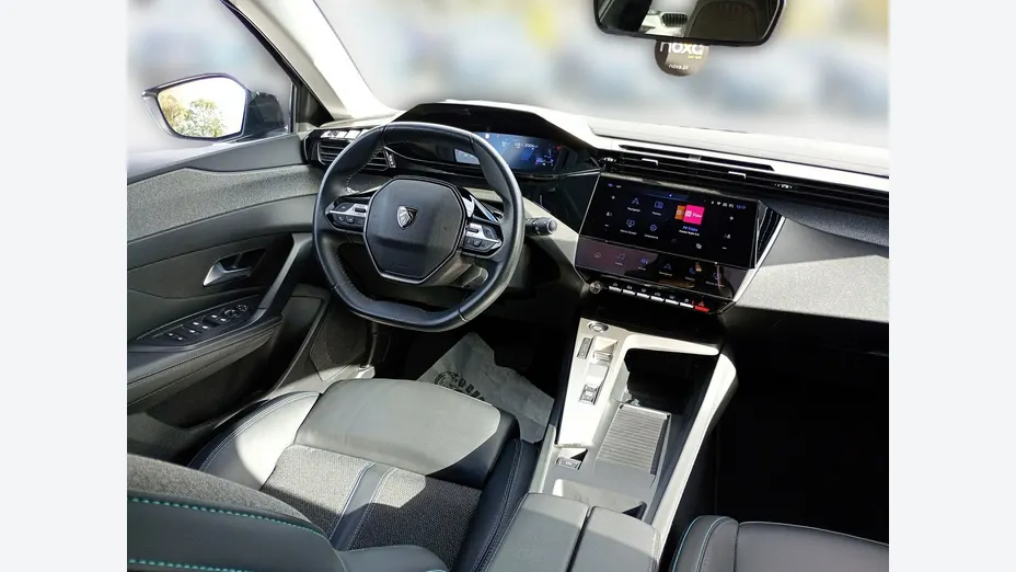 PEUGEOT 308 -