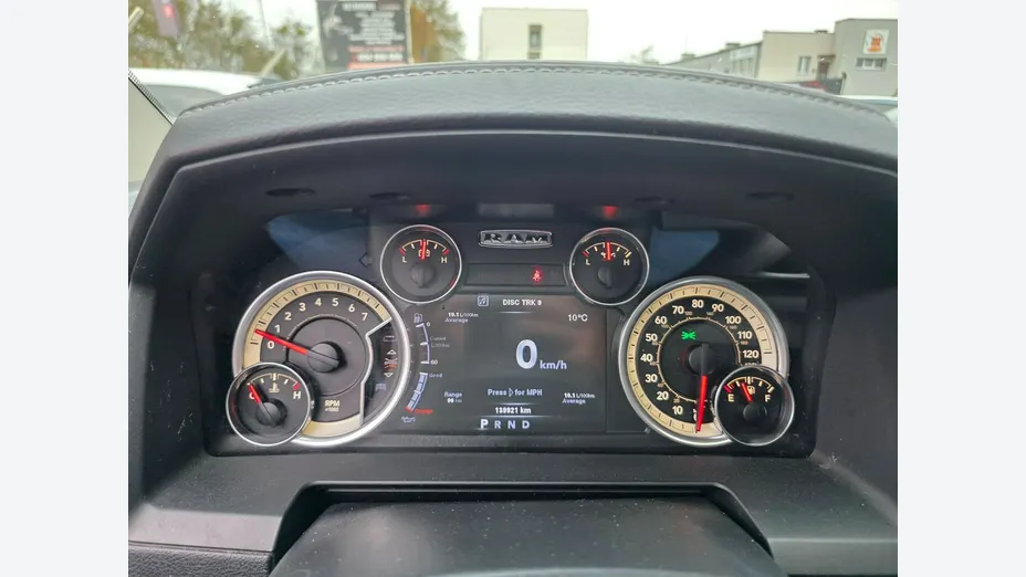 RAM 1500 -