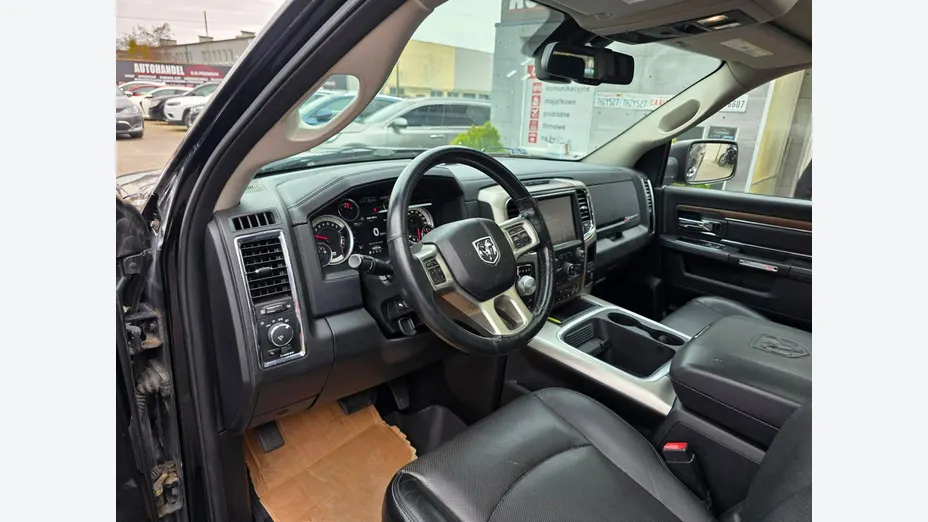 RAM 1500 -