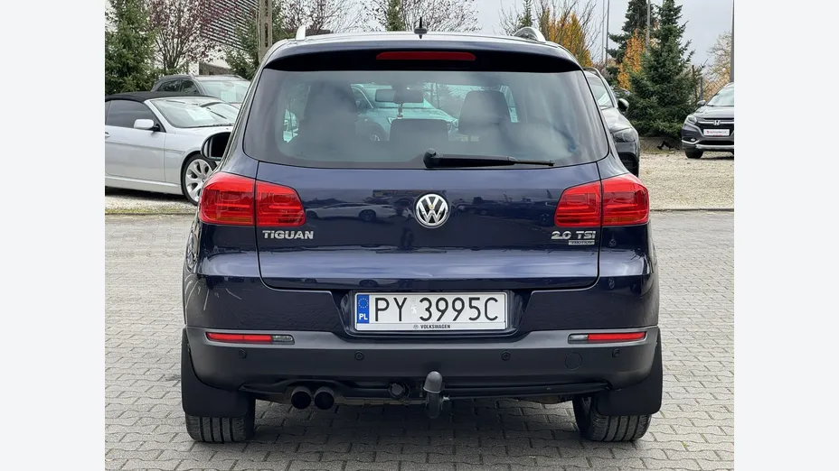 VOLKSWAGEN Tiguan -