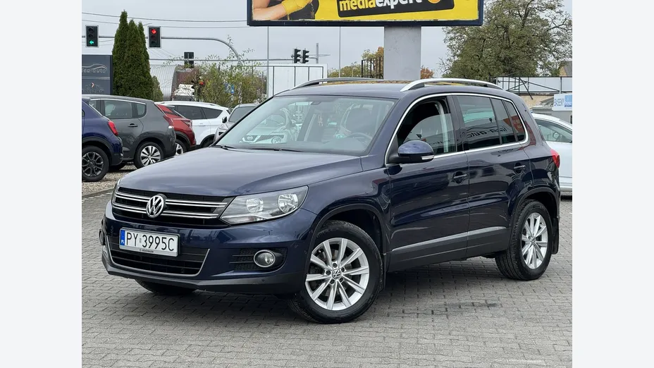 VOLKSWAGEN Tiguan -