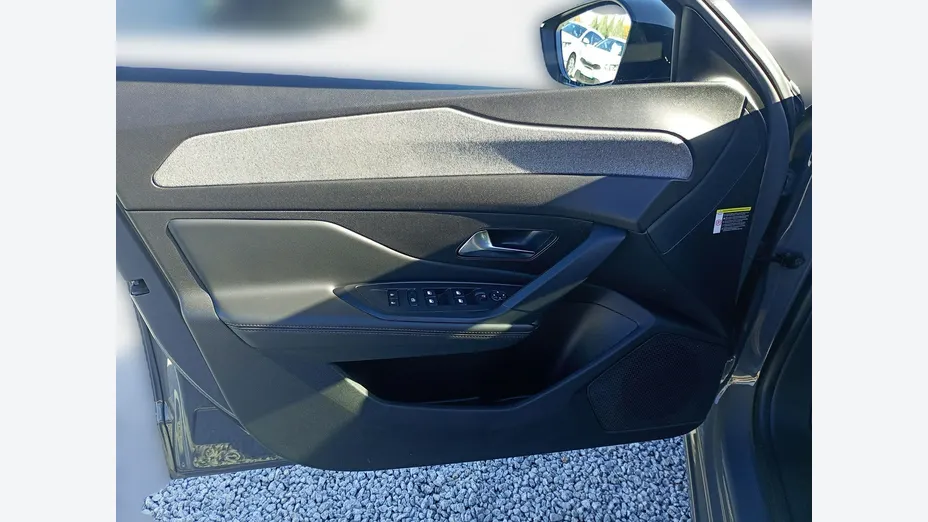PEUGEOT 308 -