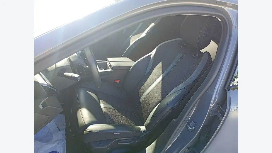 PEUGEOT 308 -