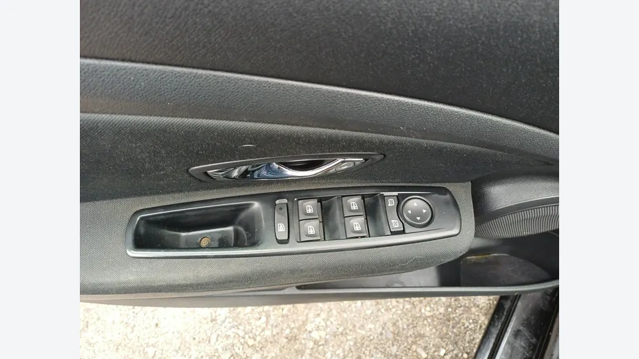 RENAULT Megane -