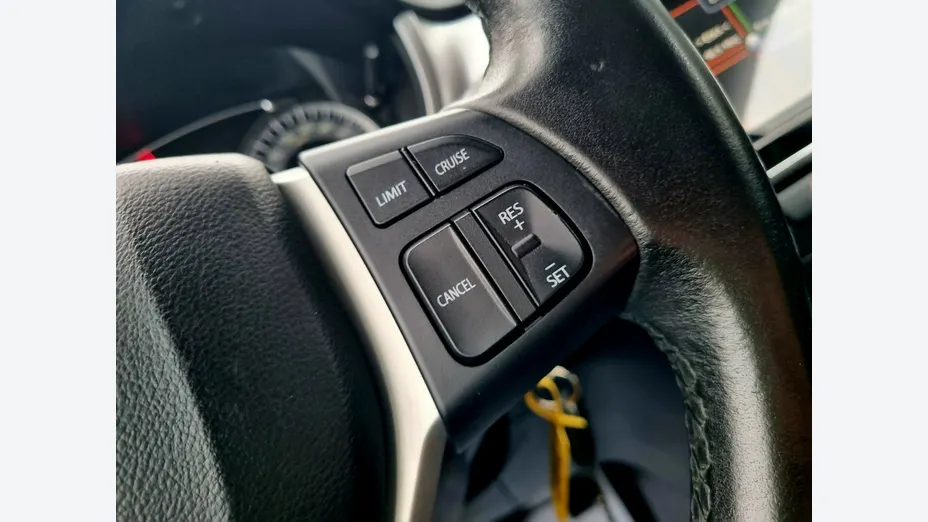 SUZUKI Vitara -