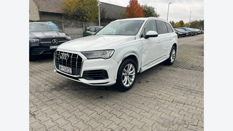 AUDI Q7 -