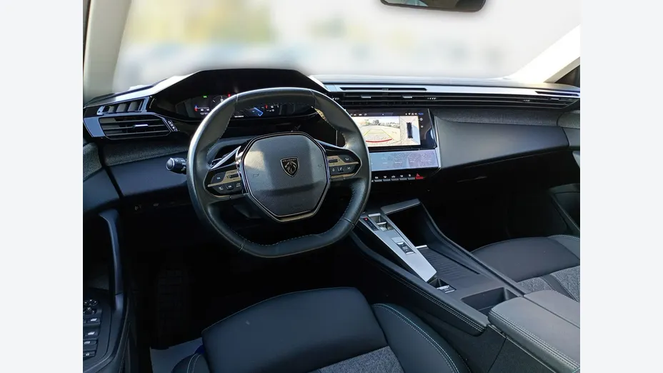 PEUGEOT 408 -