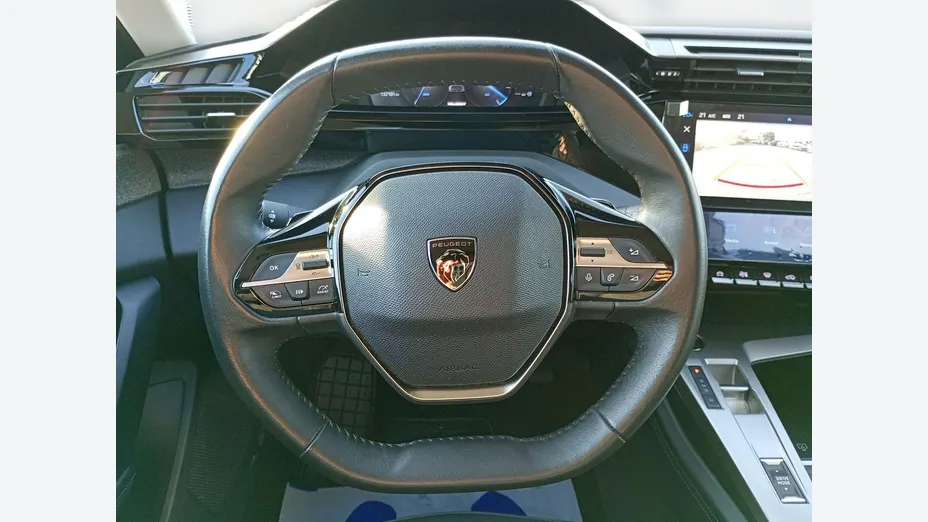 PEUGEOT 408 -