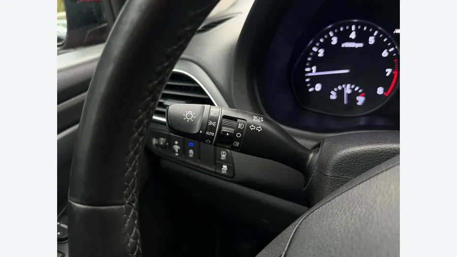 HYUNDAI i30 -