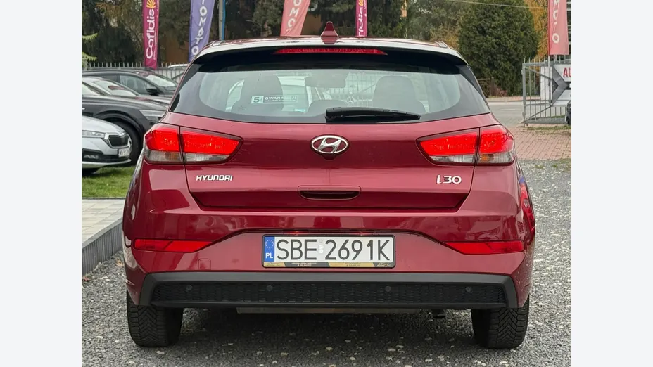 HYUNDAI i30 -