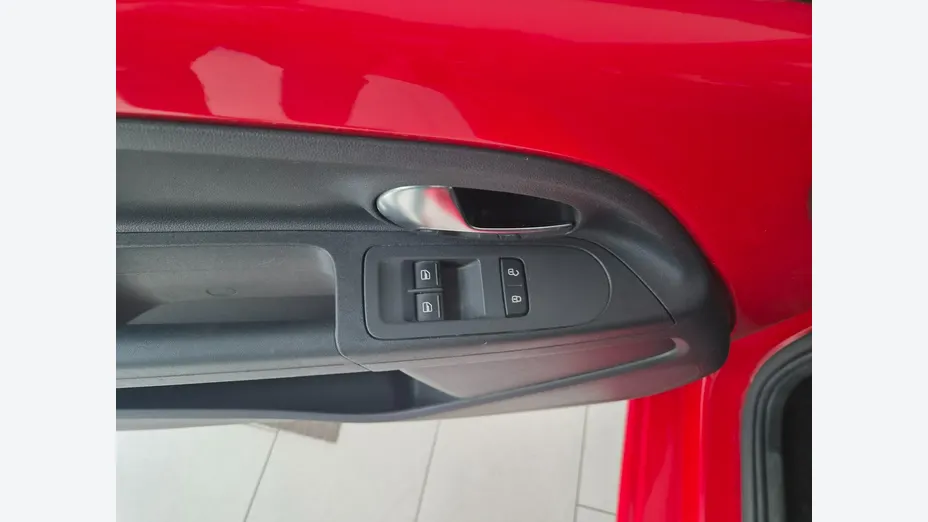 VOLKSWAGEN up! -