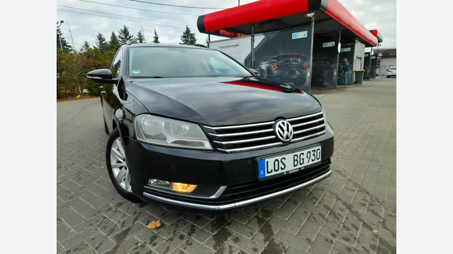 VOLKSWAGEN Passat -