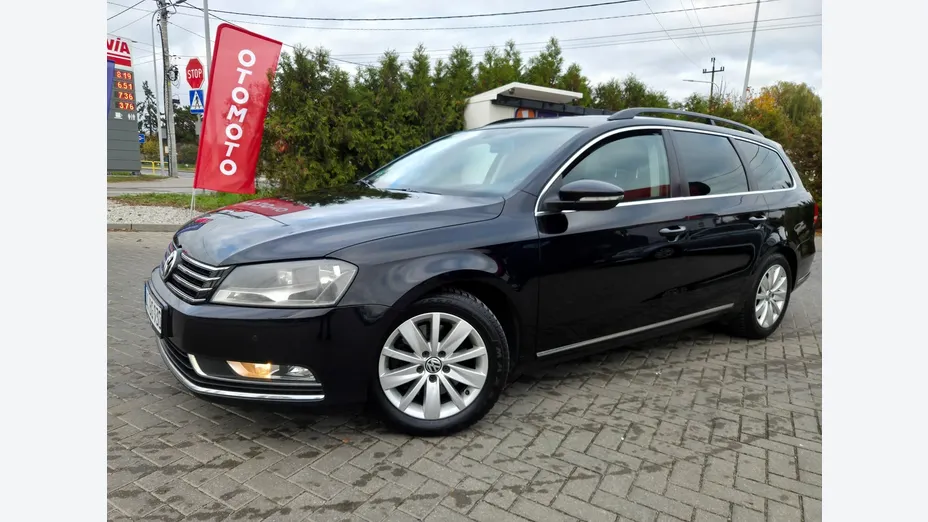 VOLKSWAGEN Passat -