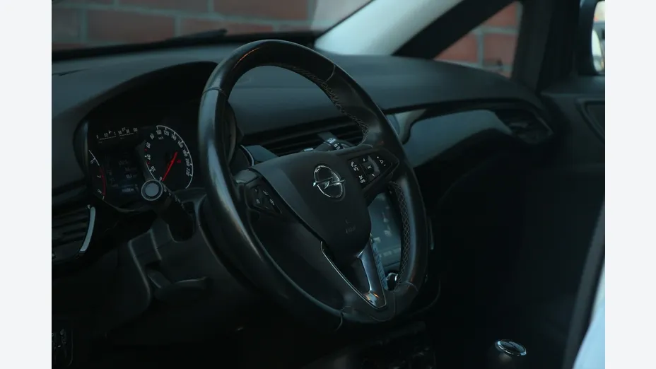 OPEL Corsa -