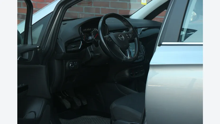 OPEL Corsa -