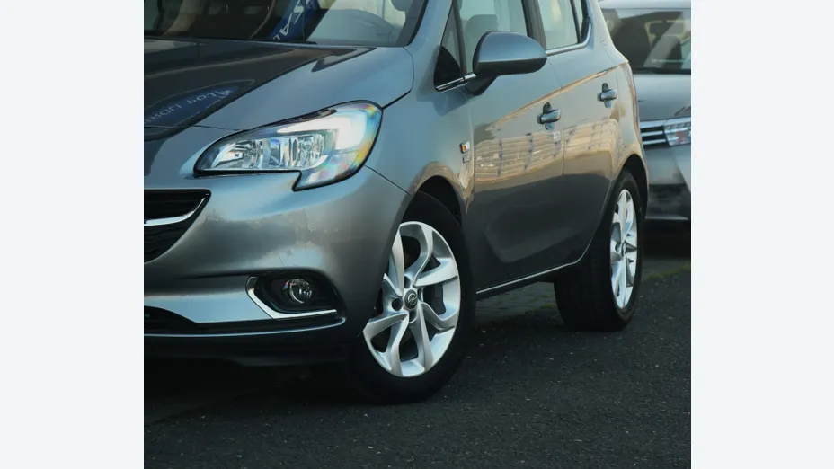 OPEL Corsa -