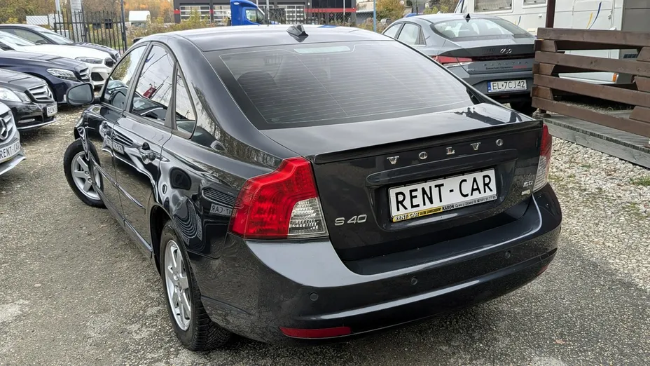 VOLVO S40 -